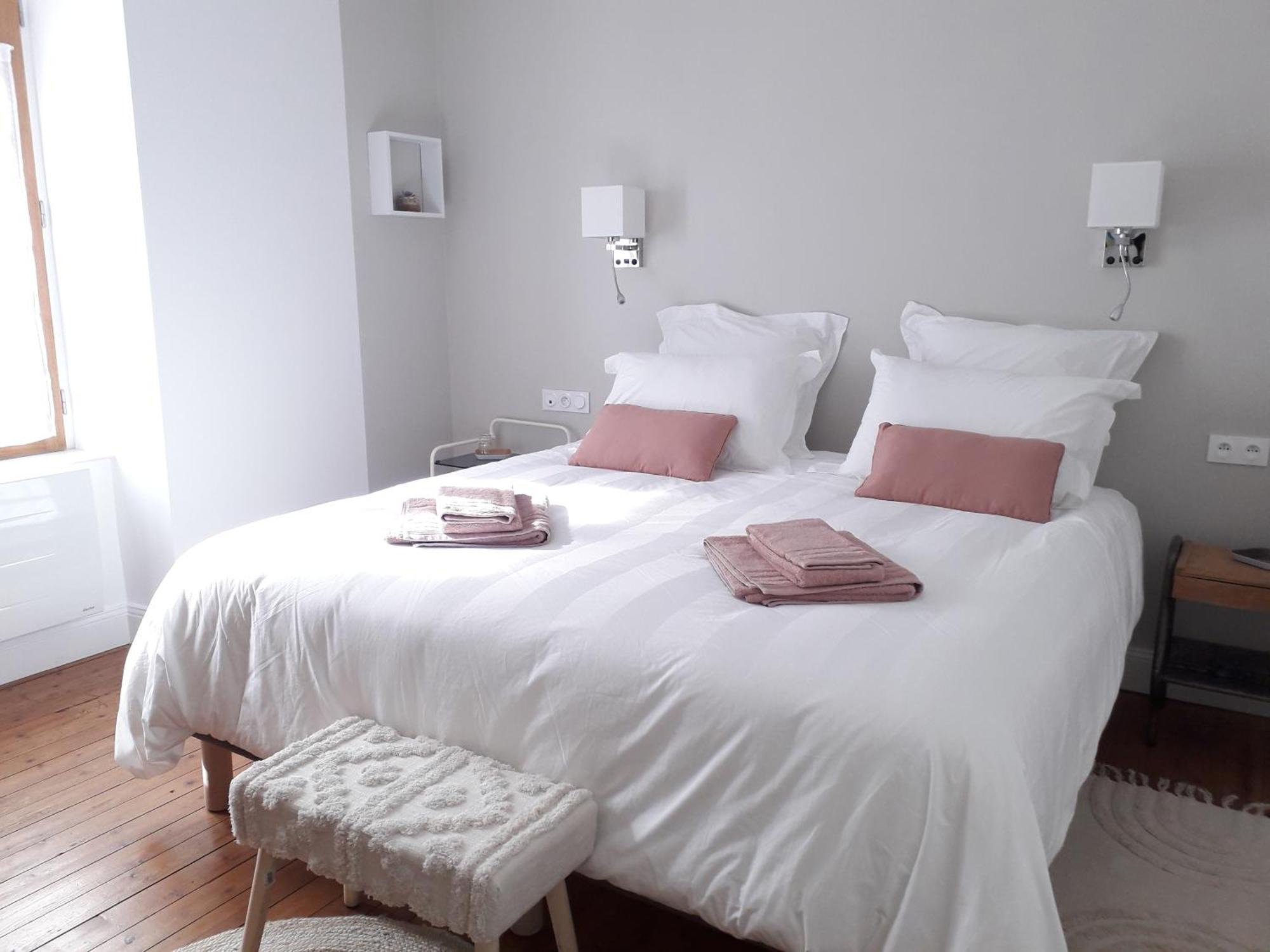 Les Balcons Sur La Loire Bed & Breakfast Chalonnes-sur-Loire Стая снимка